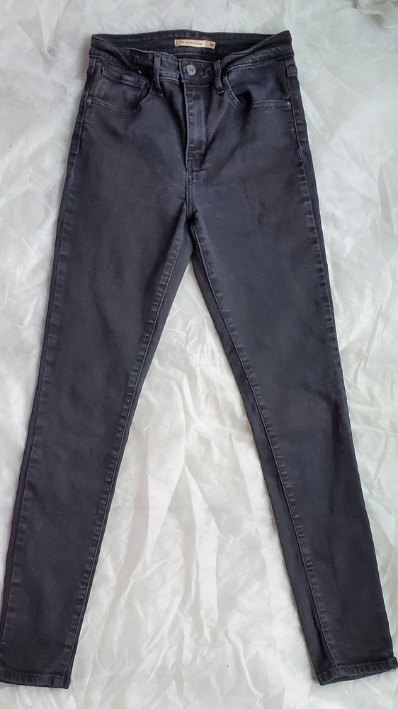 Levi Strauss 721 High Rise Skinny Jeans